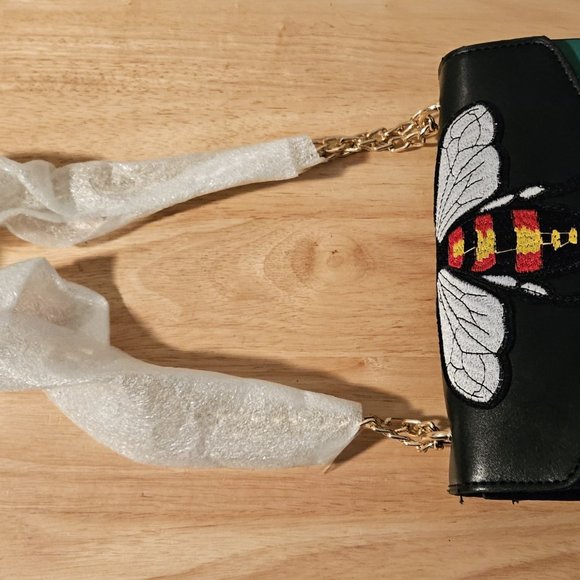 Inspired Queen Bee Shoulder Handbag Heavily Embroidered Gold Hardware  NWOT - Picture 4 of 5